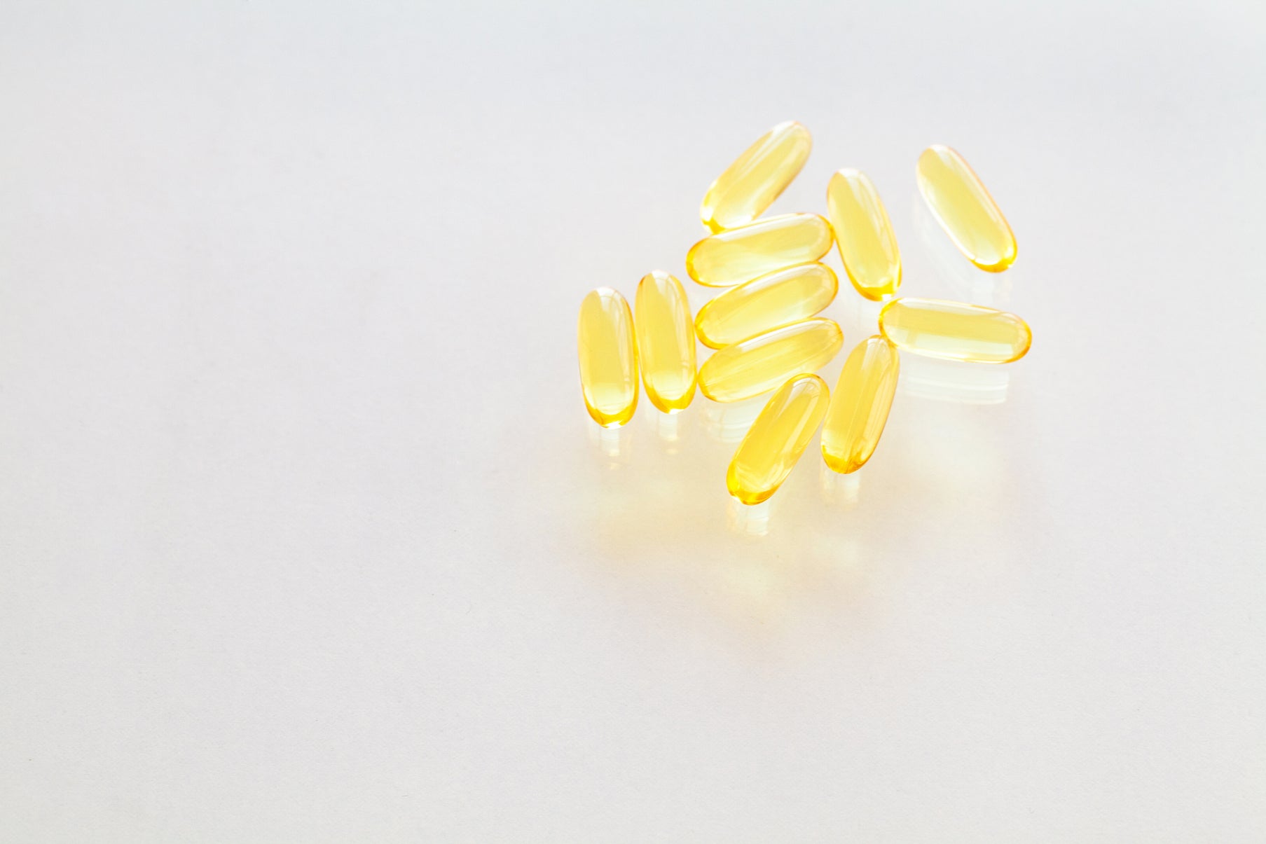 omega-3-fish-oil-yellow-soft-gel-capsules-2023-11-27-04-59-45-utc_1.jpg